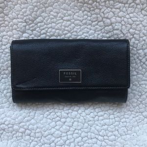 Fossil wallet